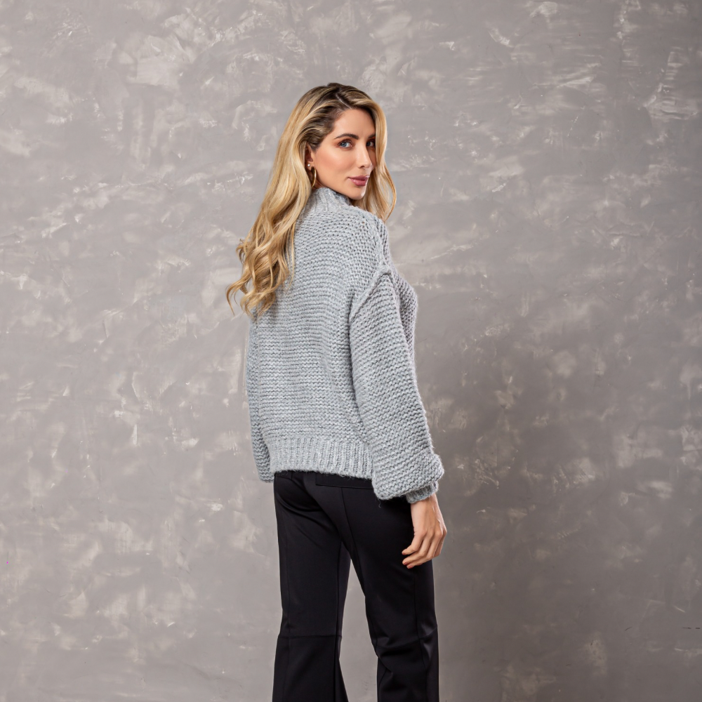 BLUSA GOLA ALTA TRICOT CINZA