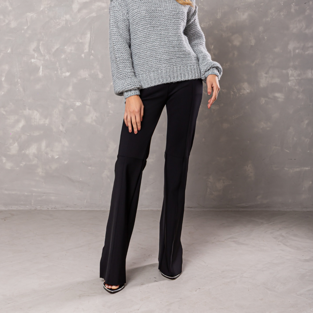 CALÇA LUIZA FLARE EM BLOCK PRETO