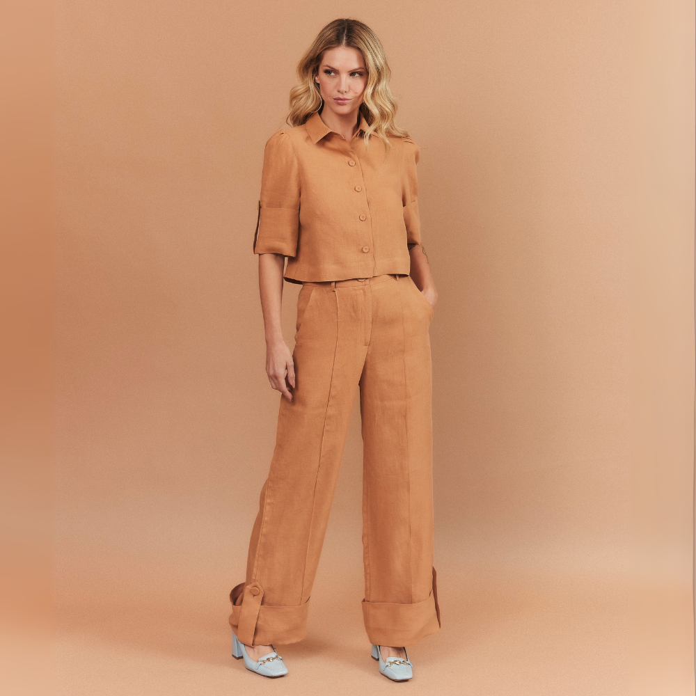 CAMISA CASSIA PURO LINHO CARAMELO