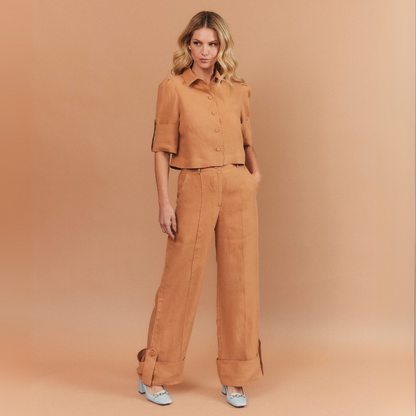 CAMISA CASSIA PURO LINHO CARAMELO