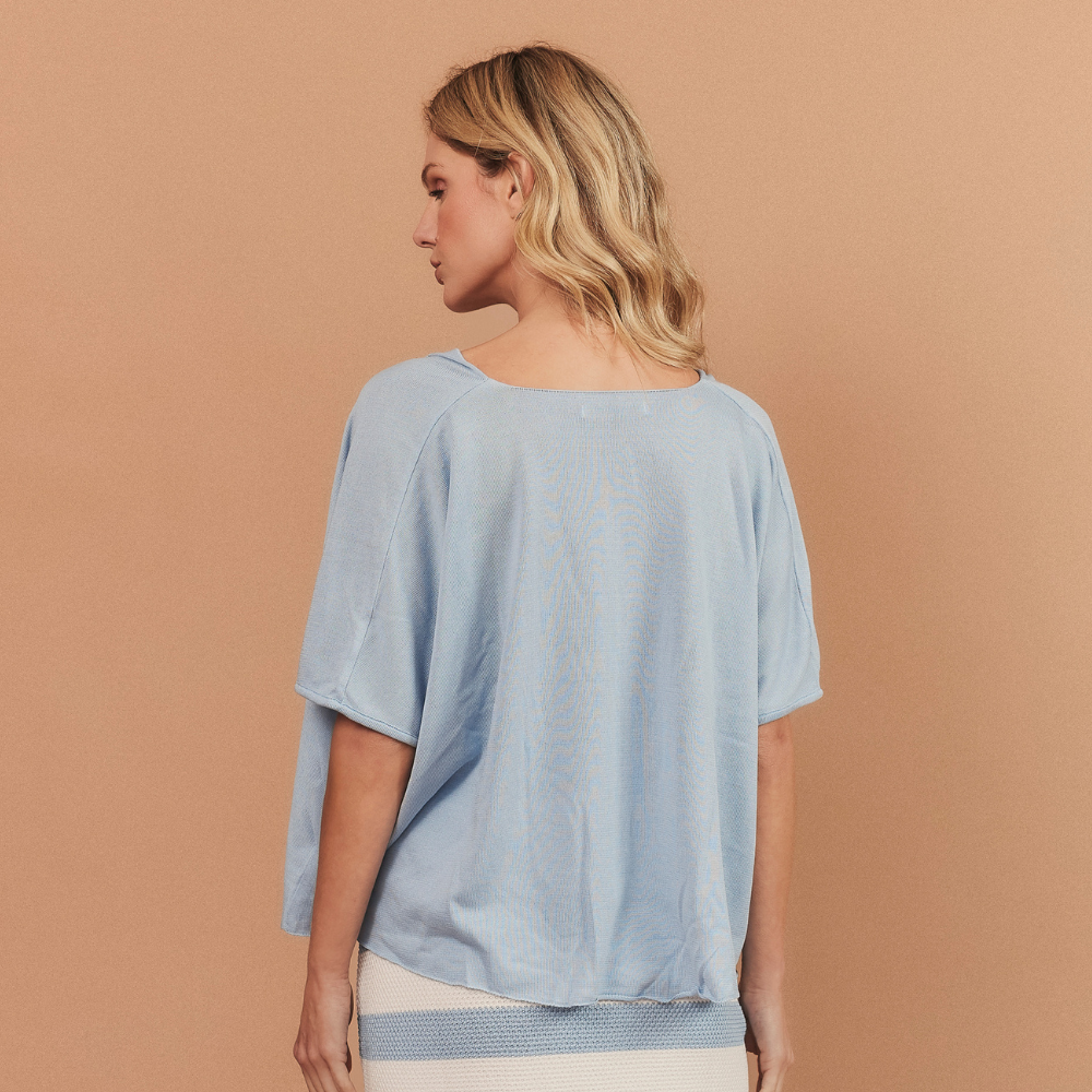BLUSA CLARA TRICOT AZUL CLARO