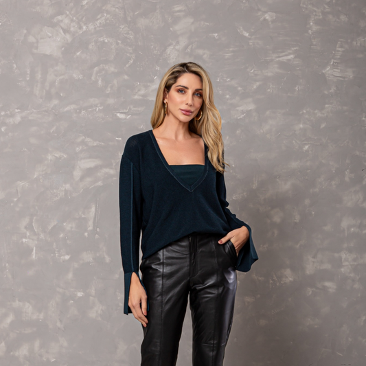 BLUSA TRICOT AMPLA DECOTE V VERDE ESCURO
