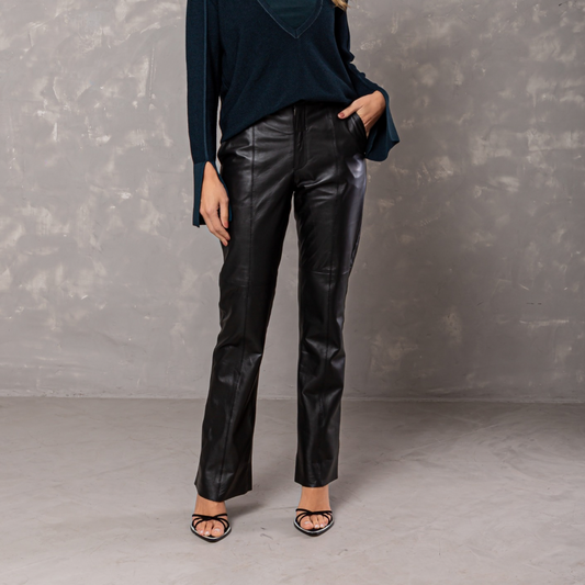 CALÇA FABIOLA DE COURO PRETO